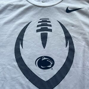 Nike Men's White and Navy Graphic Tee - Penn State Football